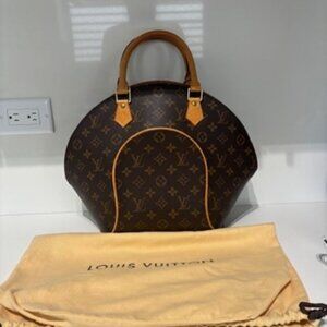 Louis Vuitton Handbag